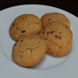 Nell’ultimo periodo ho scoperto i biscotti. Sono un dolce che non avevo mai cucinato, se escludiamo i biscotti di pastafrolla che preparo quando mi avanza la frolla, ma devo dire […]