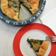 Il piatto di oggi è una torta salata con spinaci e formaggi, ottima da mangiare sia calda sia fredda e perfetta per i vostri pranzi in ufficio. La preparazione è […]