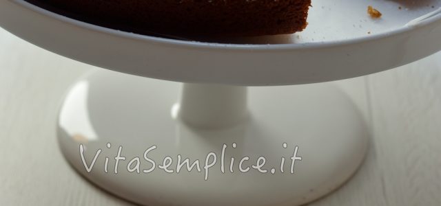 Buongiorno a tutti! Oggi torno con la ricetta di una ciambella allo yogurt senza uova e senza burro, insaporita con il succo e la scorza di ottimi limoni calabresi. Dovevo […]