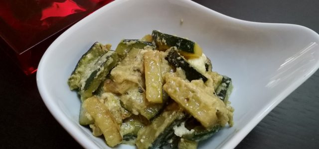 Probabilmente il vero titolo di questa ricetta dovrebbe essere Come far mangiare le zucchine agli uomini. Già cari ometti che mi leggete e mogli/compagne/fidanzate/mamme, non so se vale lo stesso […]